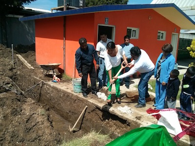 OBRAS EN CORONANGO