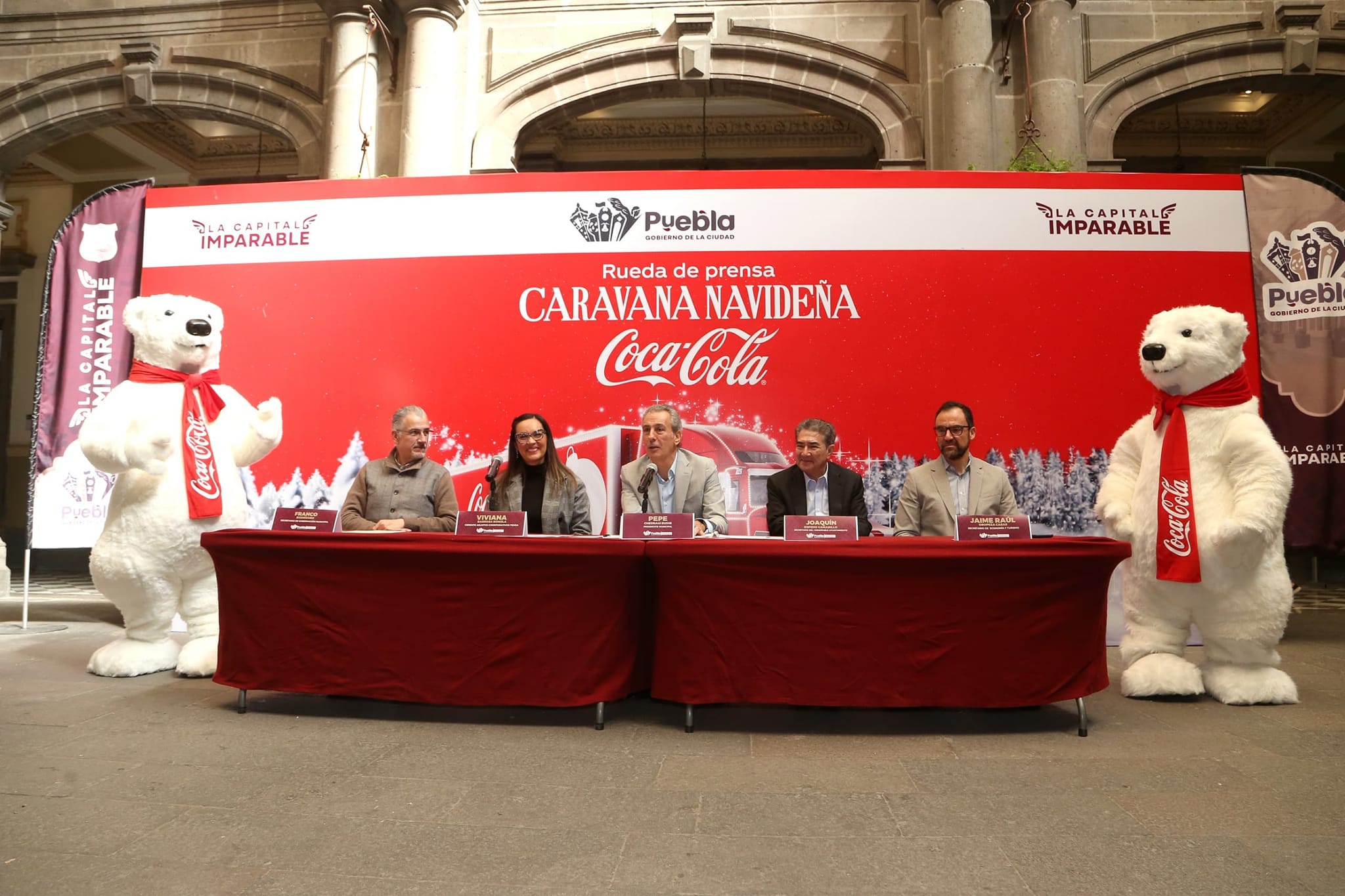 Invita Gobierno de la Ciudad a disfrutar de la Caravana Navideña Coca-Cola 2024